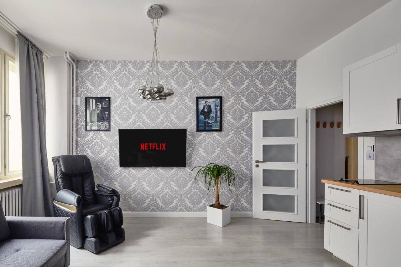 Sleek Near Wenceslas Square By Days Apartament *